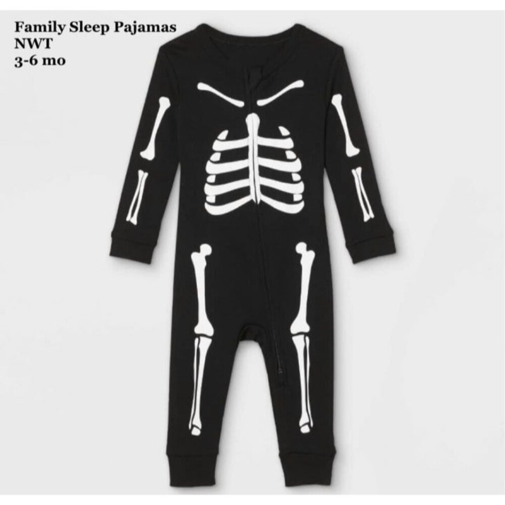 Size 3-6 Months Halloween Family Sleep Pajamas Black Skeleton Sleeper NEW NWT